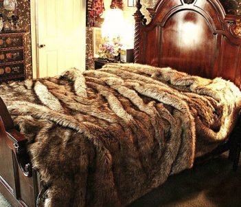 Timber Wolf Faux Fur Bedspread