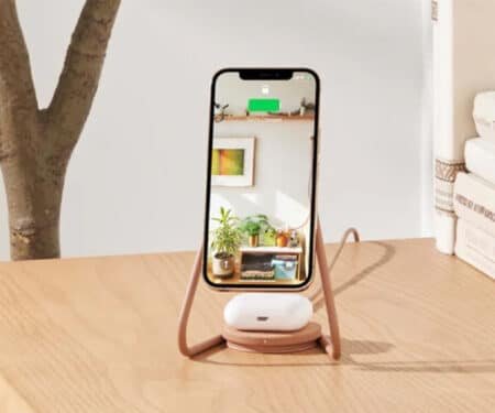 Courant MAG-2 Wireless Charging Stand